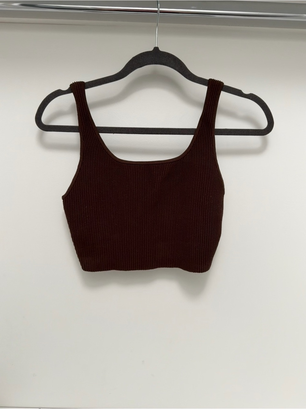 Babaton Brown Ribbed Scoop Neck Crop Tank Top
